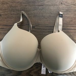 Victoria Secret Perfect Shape bra. 38DDD